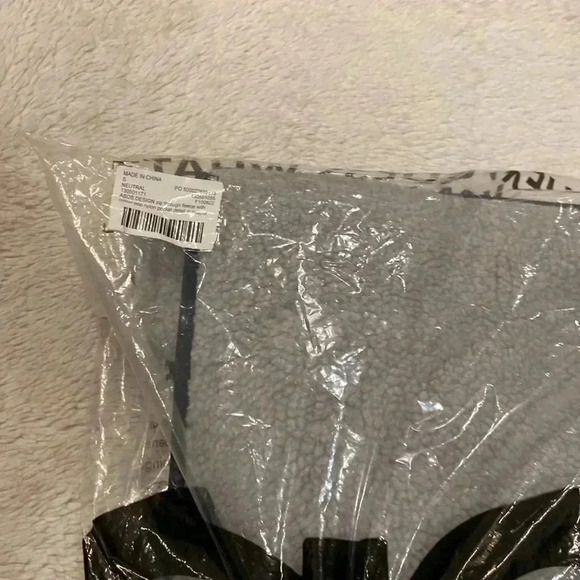 NWOT ASOS Weekend Collective borg nylon zip through vest in grey w/ embroidery - Picture 9 of 10